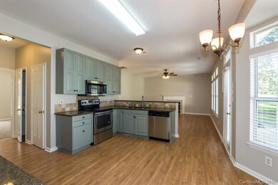 9123 Torrence Crossing Dr, Huntersville, NC 28078 - photo 7