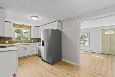 65 Rodman St, Woonsocket, RI 02895 - photo 6