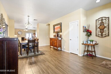 06-Living Room to Dining
