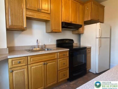 622 N 6th St unit 2, Allentown, PA 18102 - photo 6