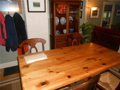 Dining area off the kitchen