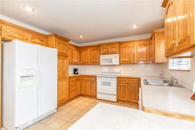 20880 W 226th St, Spring Hill, KS 66083 - photo 7