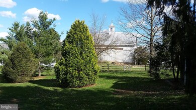 42 Greenleaf Cir, Perkasie, PA 18944 - photo 4