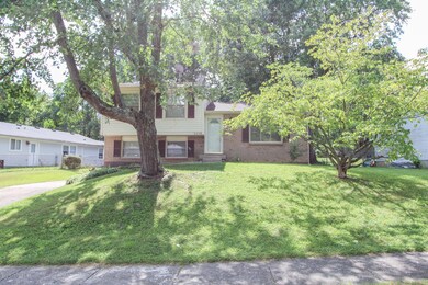 8816 Old Ironsides Dr, Louisville, KY 40228 - photo 4