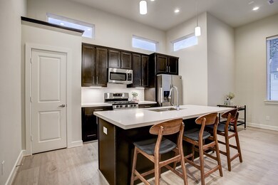 152 Knights Bridge Park Ln, Houston, TX 77018 - photo 6