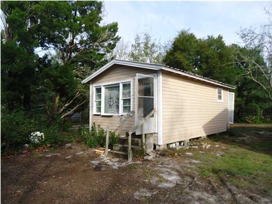 402 NW Avenue G, Carrabelle, FL 32322 - photo 6