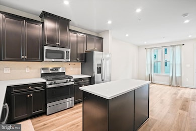 2808 Devonshire Cliffs Terrace, Hyattsville, MD 20782 - photo 7