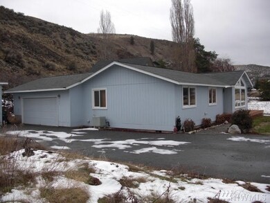 213 Stehekin Way, Chelan, WA 98816 - photo 4