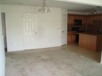 7130 Pioneer Dr unit 6-DL, Macungie, PA 18062 - photo 4