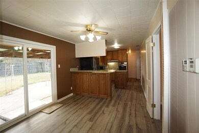 306 Glen Oaks Rd, Bonham, TX 75418 - photo 4