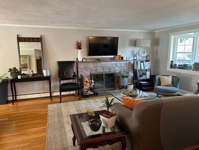 21 Locke St, Winchester, MA 01890 - photo 2