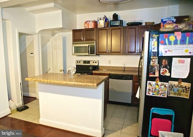 605 Girard St NE, Washington, DC 20017 - photo 4