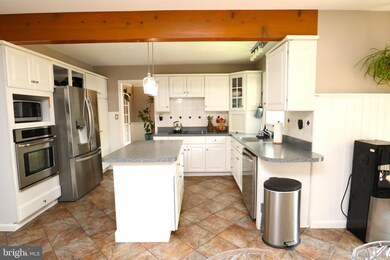 12403 Sarah Ln, Bowie, MD 20715 - photo 7