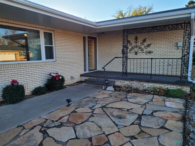 1309 Huntington Way, Clovis, NM 88101 - photo 2