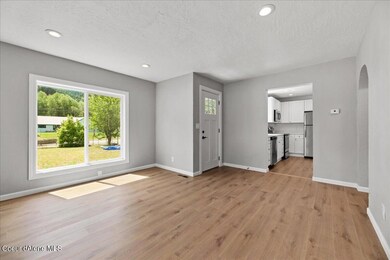 04-Living Room