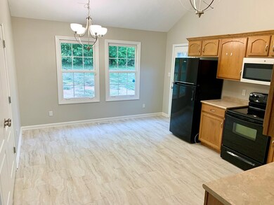 330 Pine Hill Dr, Hopkinsville, KY 42240 - photo 4