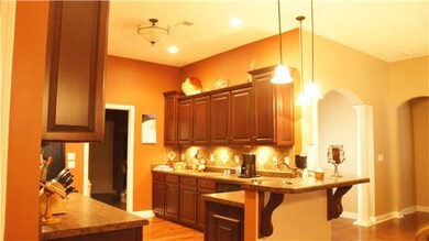 Beautiful Kitchen with new backsplash