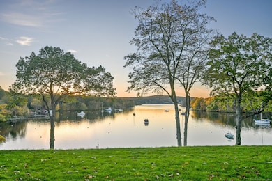 95 Cove Rd, Old Lyme, CT 06371 - photo 4