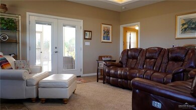 4103 Hummingbird Ln, Mission, TX 78572 - photo 7