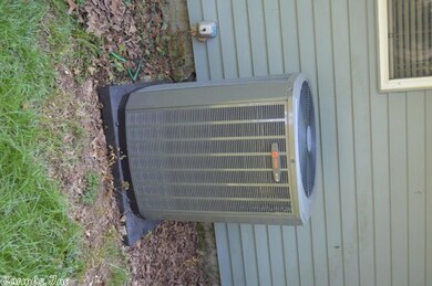 A/c 2013  16 SEER Trane