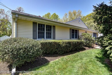 11 Forest Dr, Middletown, NJ 07748 - photo 4