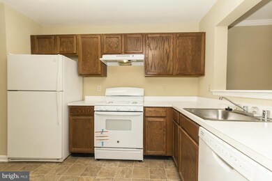 57 Royalty Cir, Owings Mills, MD 21117 - photo 7