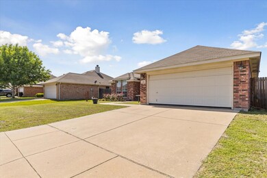 218 Rose Ave, Cleburne, TX 76033 - photo 3