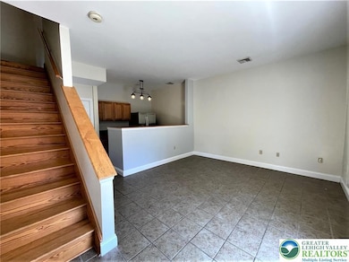 147 S 4th St unit 14, Easton, PA 18042 - photo 3