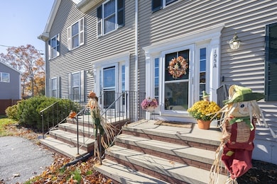 195 Pratt St unit A, Taunton, MA 02780 - photo 2