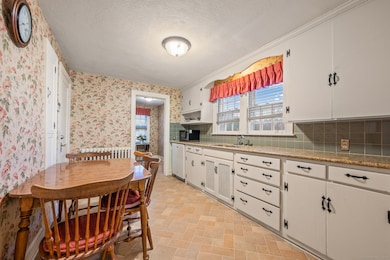 50 Harwich St, Hartford, CT 06114 - photo 5