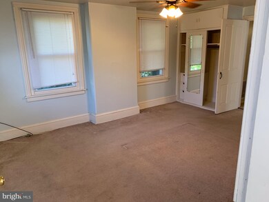 3025 W Germantown Pike unit 2ND FLOOR, Norristown, PA 19403 - photo 4