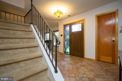 136 Bucks Meadow Ln, Newtown, PA 18940 - photo 3