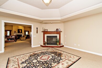 006_Formal Living