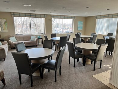 1008 Paradise Rd unit PHB, Swampscott, MA 01907 - photo 5