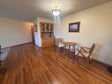 2505 Capitol St, Yankton, SD 57078 - photo 5