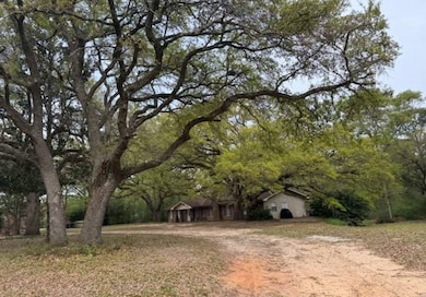 1214 Marshall Smith Rd, Lucedale, MS 39452 - photo 4