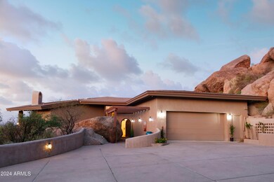 Front entrance driveway