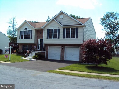 261 Hykes Rd E, Greencastle, PA 17225 - photo 4