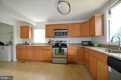 5748 Greenville Rd, Sykesville, MD 21784 - photo 6