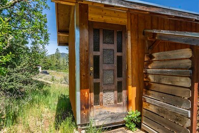 12726 Water Gap Rd, Williams, OR 97544 - photo 7