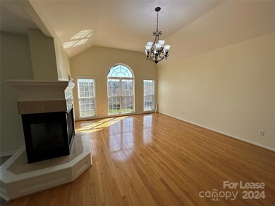 1504 Valhalla Dr, Denver, NC 28037 - photo 4