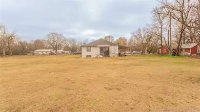 820 E Okmulgee Ave, Checotah, OK 74426 - photo 6