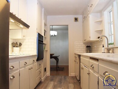 1171 SW Oakley Ave, Topeka, KS 66604 - photo 6