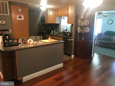 4334 Hallfield Manor Dr, Nottingham, MD 21236 - photo 2