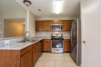 2422 Fox Water Dr, Spring, TX 77386 - photo 6