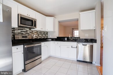 12033 Crimson Ln, Silver Spring, MD 20904 - photo 3