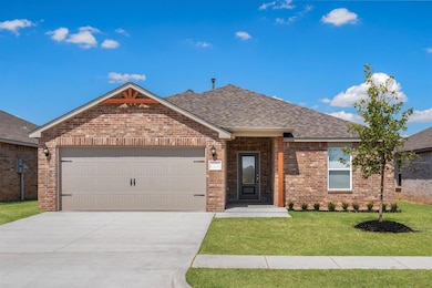 716 Luna Way, Tuttle, OK 73089 - photo 2