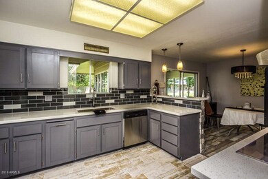 10212 W Royal Oak Dr AZ-7