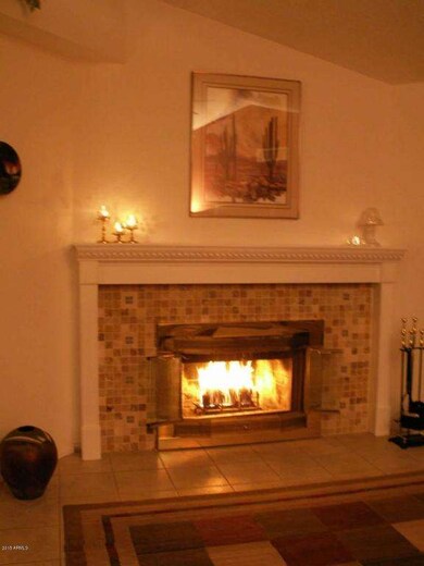 1529 N Apache Dr, Chandler, AZ 85224 - photo 3