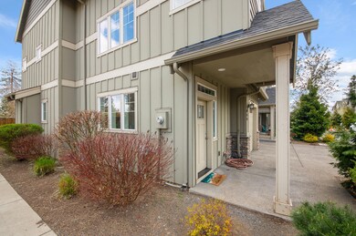 1044 SE Leonel Ln, Bend, OR 97702 - photo 6